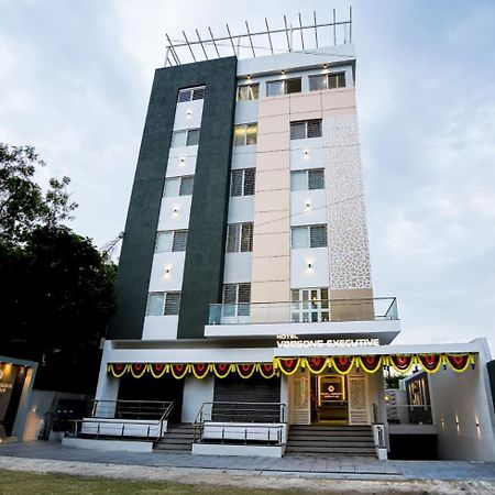 Hotel Veesons Executive Solapur Exterior photo