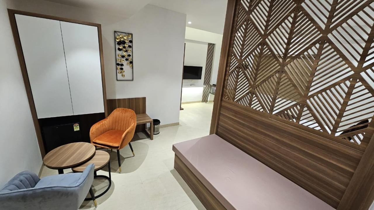Hotel Veesons Executive Solapur Exterior photo